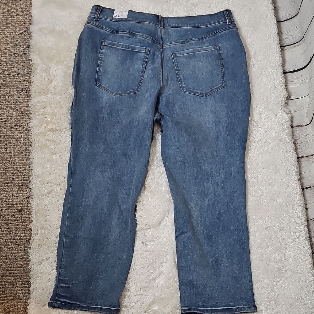 NWT **short** Lane Bryant Straight Leg Jeans - Picture 6 of 9